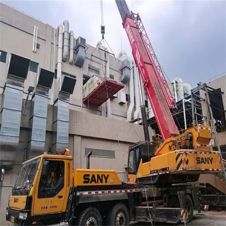 五湖渔场租赁大型汽车吊，助力工程项目高效进行