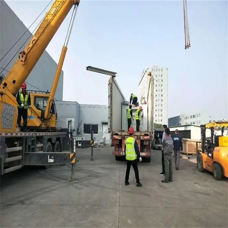 五湖渔场如何找到附近的吊车救援服务