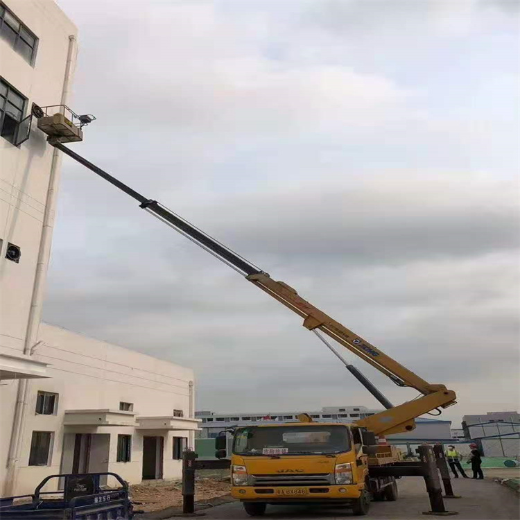 五湖渔场吊车可以用吊笼吊人作业吗